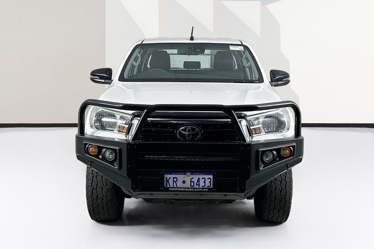 2019 Toyota HILUX SR (4x4) GUN126R MY19 4X4
