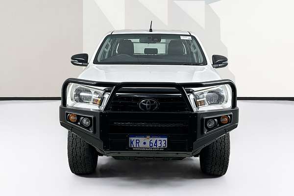 2019 Toyota HILUX SR (4x4) GUN126R MY19 4X4