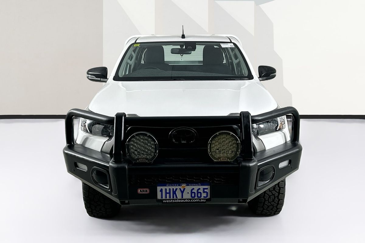 2021 Toyota HILUX SR (4x4) GUN126R 4X4