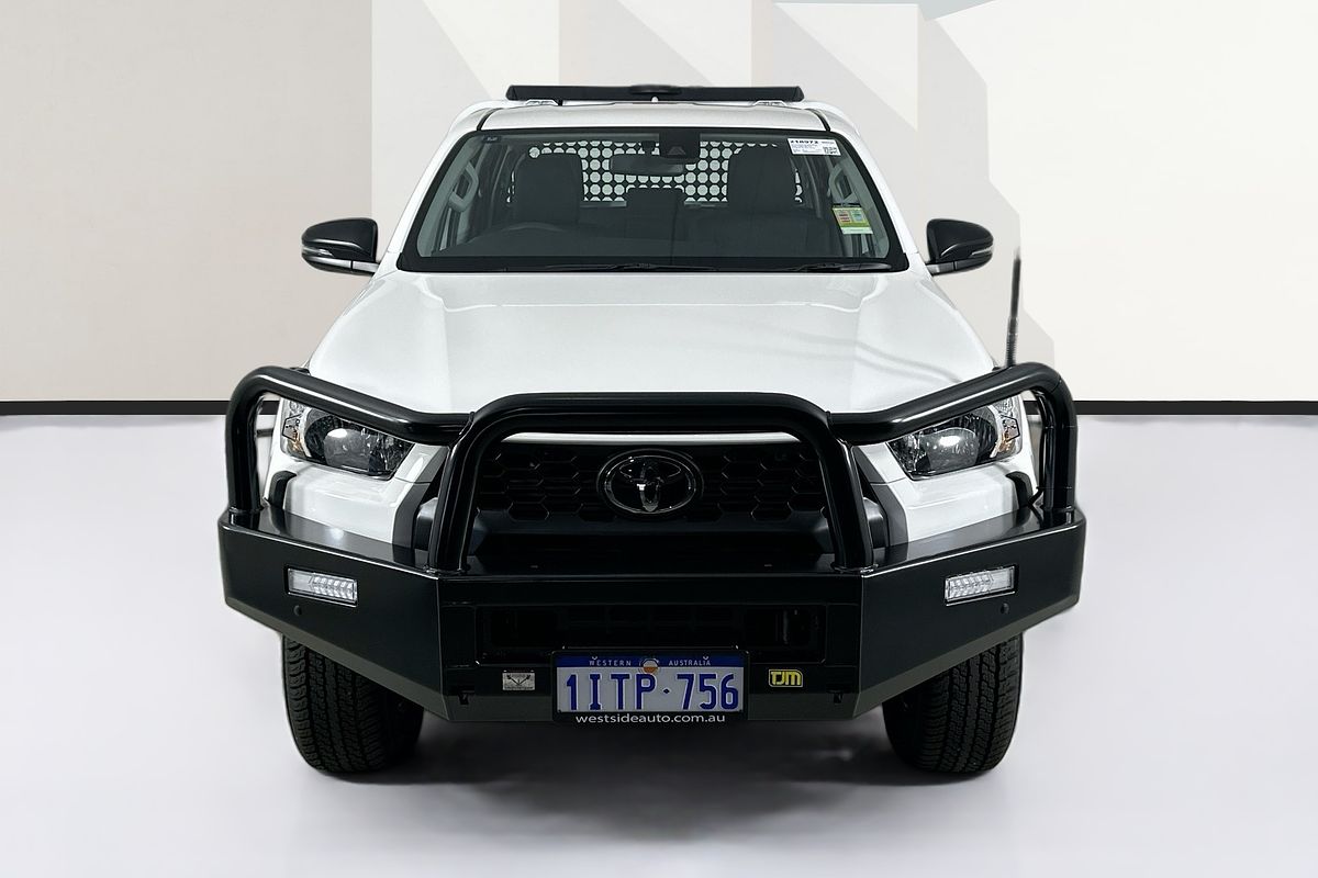 2025 Toyota HILUX SR (4x4) STEEL WHEELS GUN126R RC 4X4