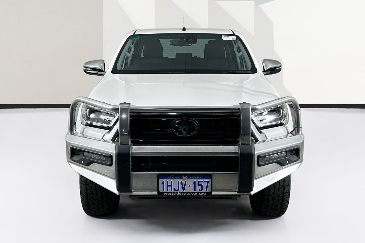 2021 Toyota HILUX SR5 (4x4) GUN126R FACELIFT 4X4