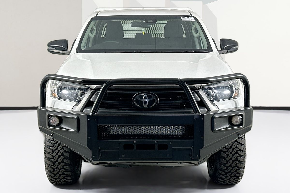 2022 Toyota HILUX SR (4x4) GUN126R 4X4