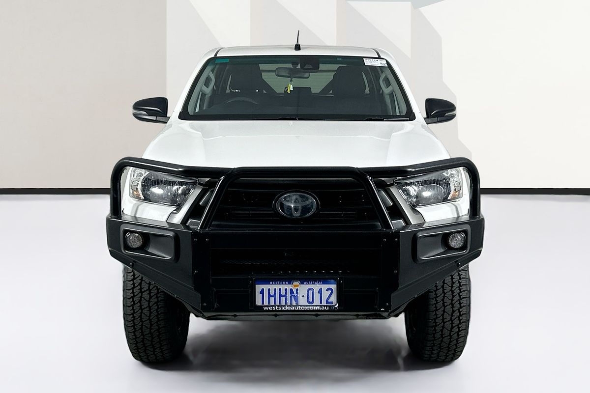 2021 Toyota HILUX SR (4x4) GUN126R FACELIFT 4X4