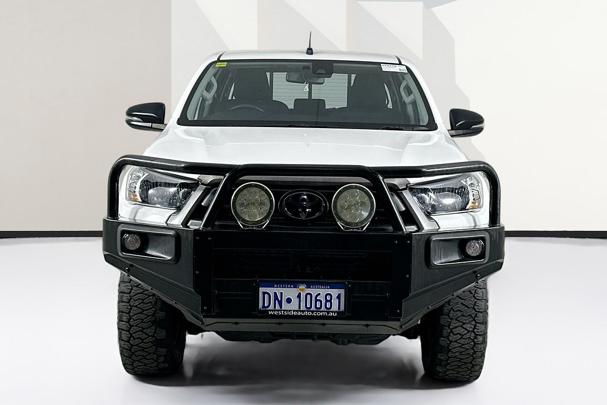 2021 Toyota HILUX SR (4x4) GUN126R FACELIFT 4X4