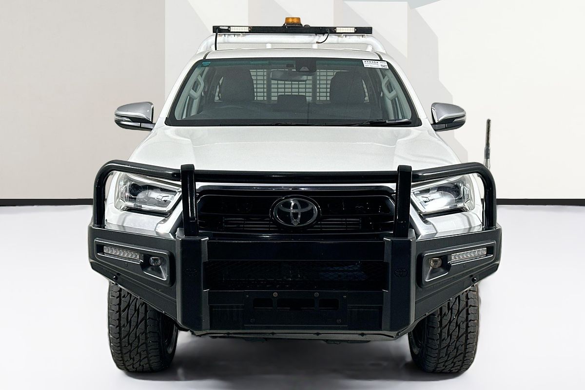 2021 Toyota HILUX SR5 (4x4) GUN126R 4X4