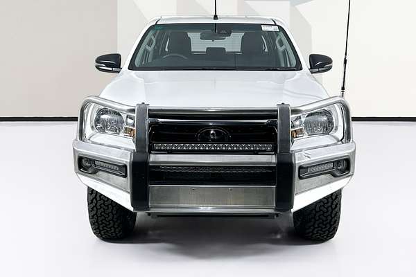 2019 Toyota HILUX SR (4x4) GUN126R MY19 4X4