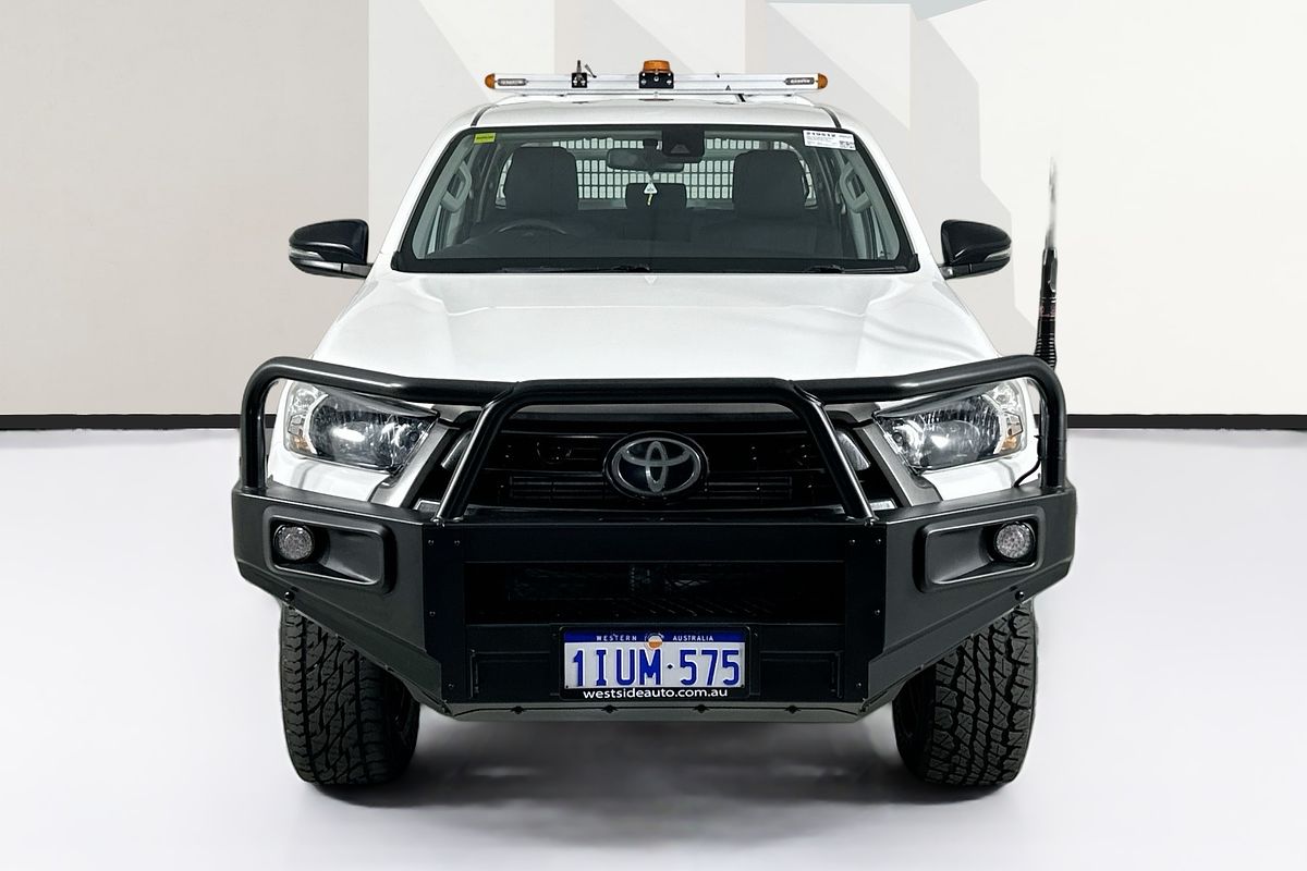 2022 Toyota HILUX SR (4x4) STEEL WHEELS GUN126R 4X4