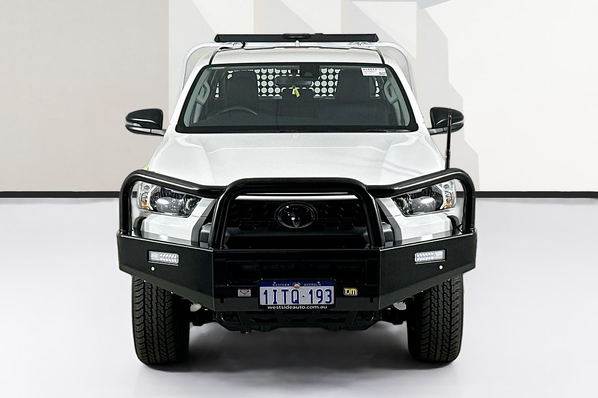 2025 Toyota HILUX SR (4x4) STEEL WHEELS GUN126R RC 4X4