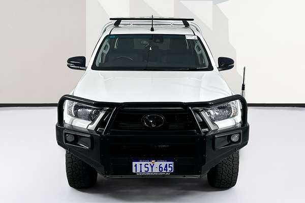 2020 Toyota HILUX SR (4x4) GUN126R FACELIFT 4X4
