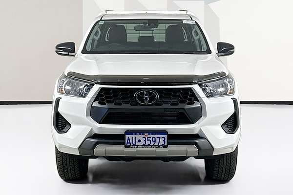 2024 Toyota HILUX SR (4x4) GUN126R 4X4