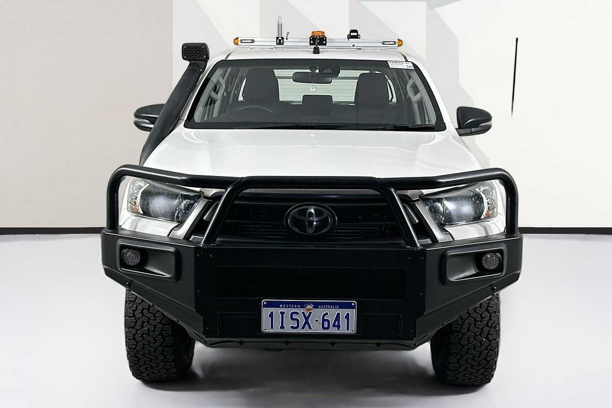 2021 Toyota HILUX SR (4x4) GUN126R FACELIFT 4X4