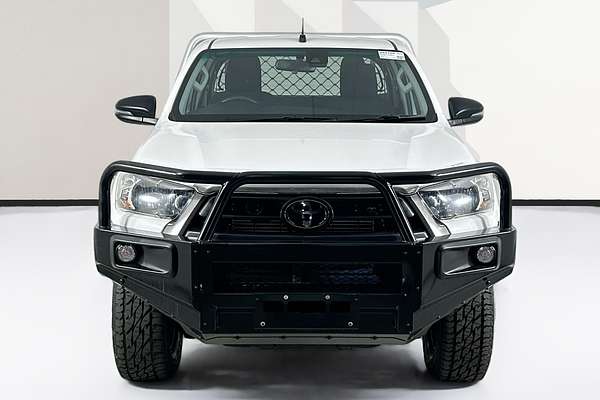 2020 Toyota Hilux SR (4x4) GUN126R FACELIFT 4X4
