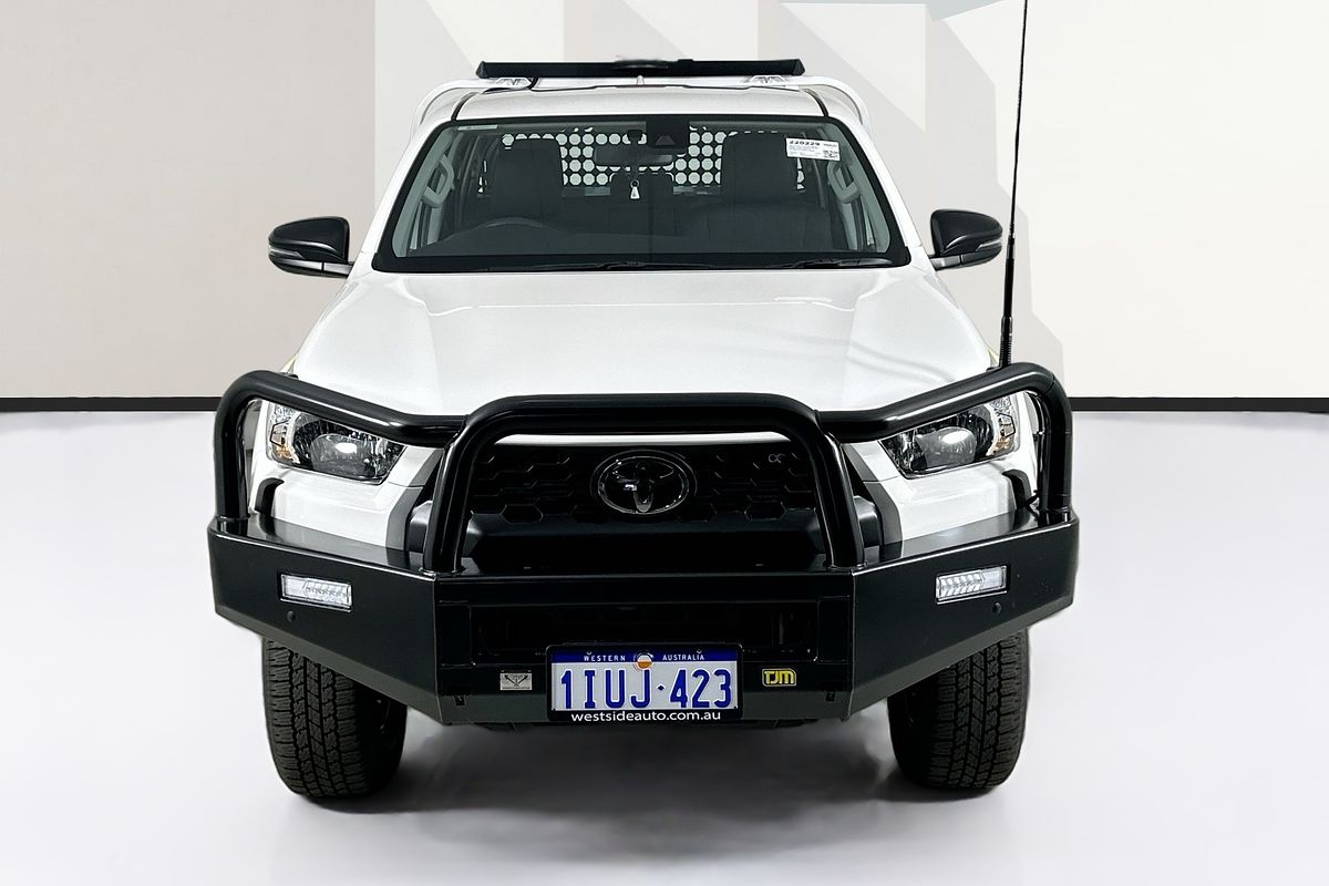 2025 Toyota HILUX SR (4x4) STEEL WHEELS GUN126R RC 4X4