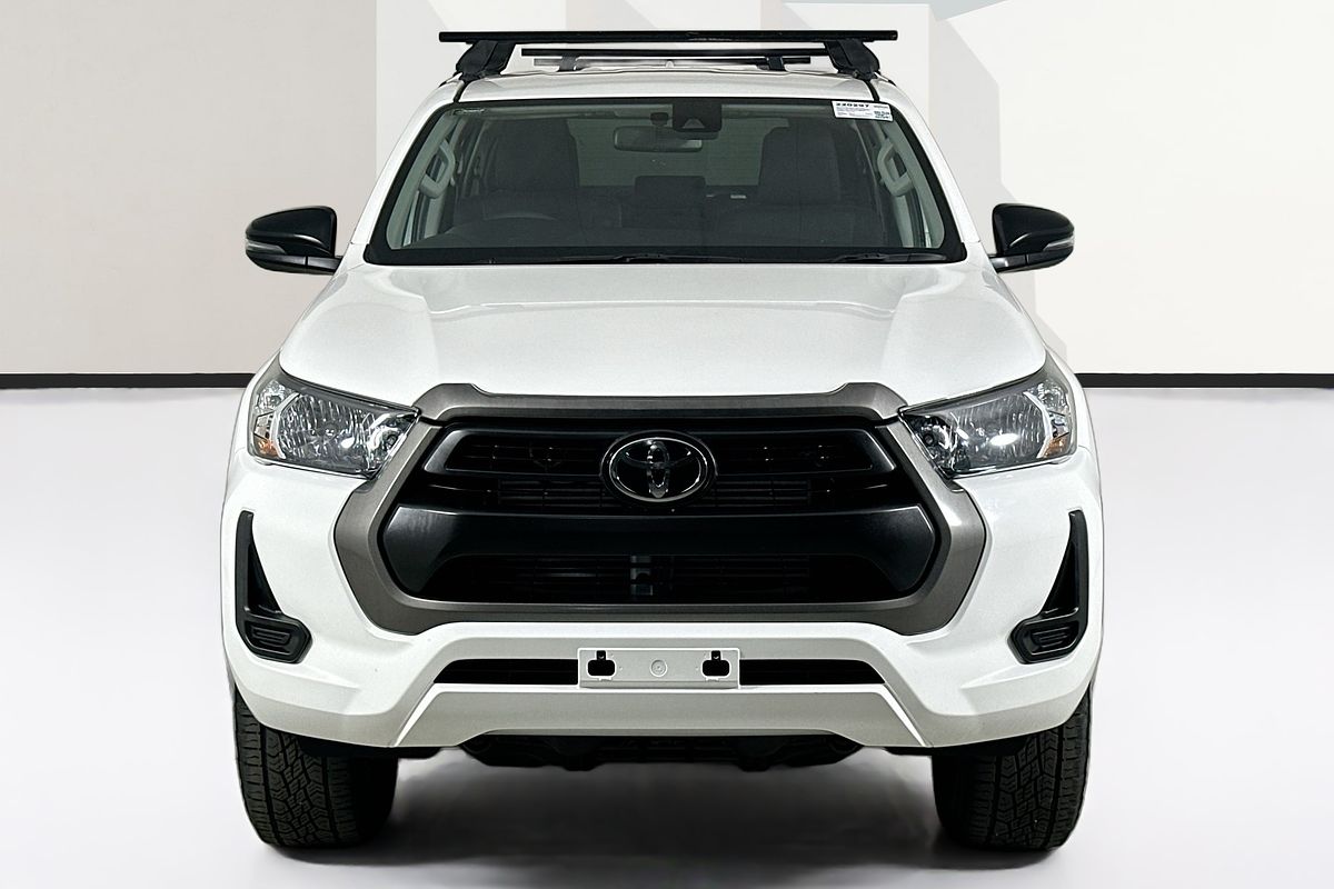 2021 Toyota HILUX SR (4x4) GUN126R FACELIFT 4X4