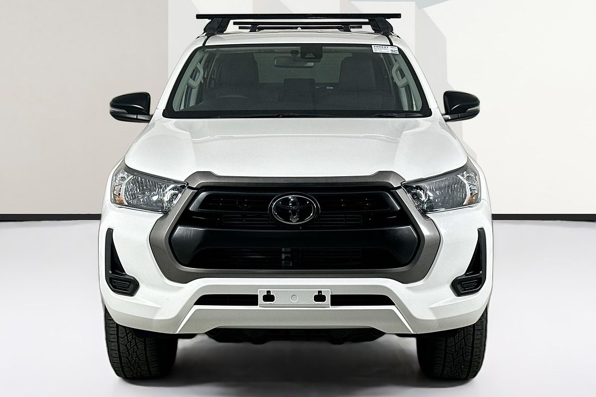 2021 Toyota HILUX SR (4x4) GUN126R FACELIFT 4X4