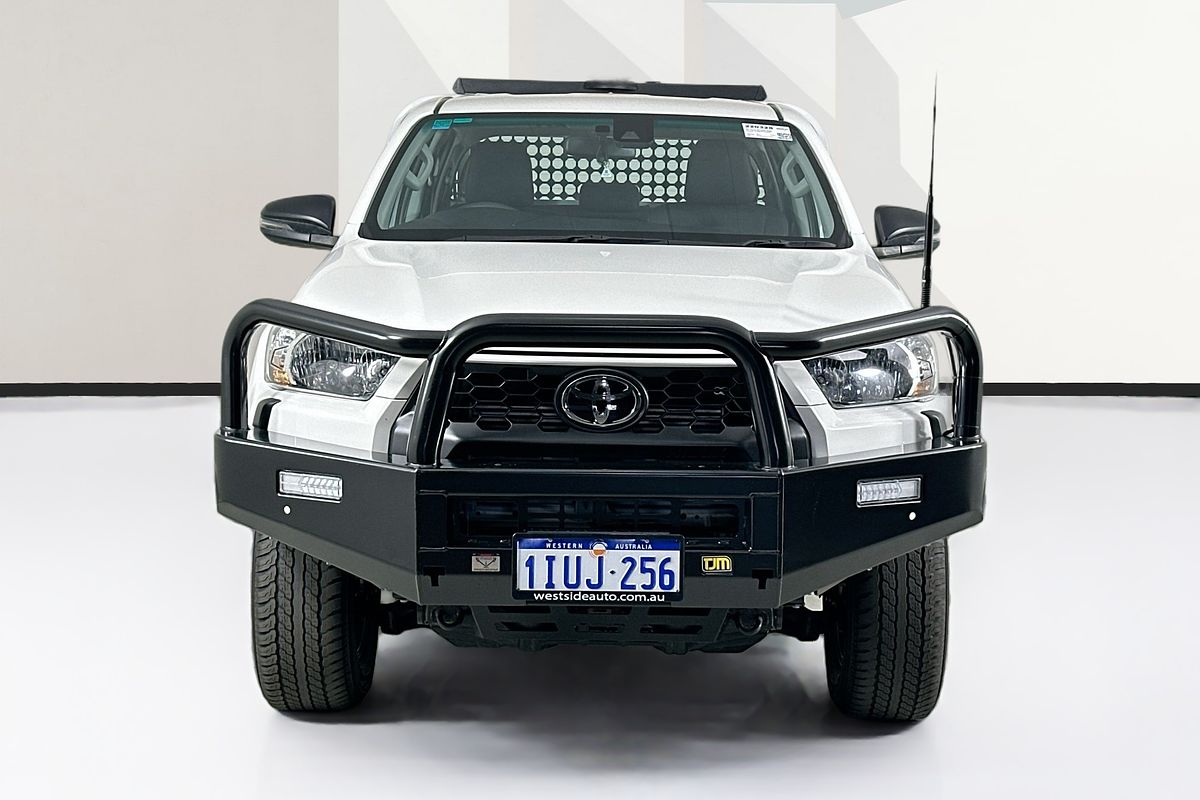 2024 Toyota HILUX SR 48V (4x4) GUN126R 4X4