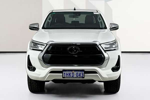 2021 Toyota HILUX SR5 (4x4) GUN126R FACELIFT 4X4