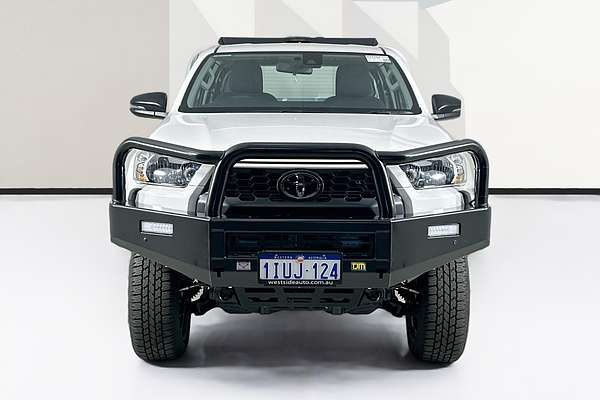 2025 Toyota HILUX SR (4x4) GUN126R RC 4X4