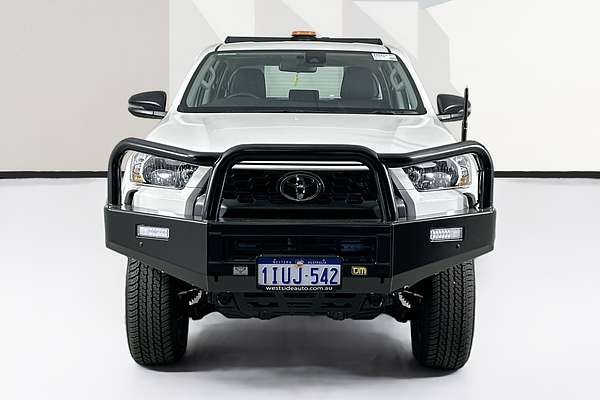 2025 Toyota HILUX SR 48V (4x4) GUN126R RC 4X4