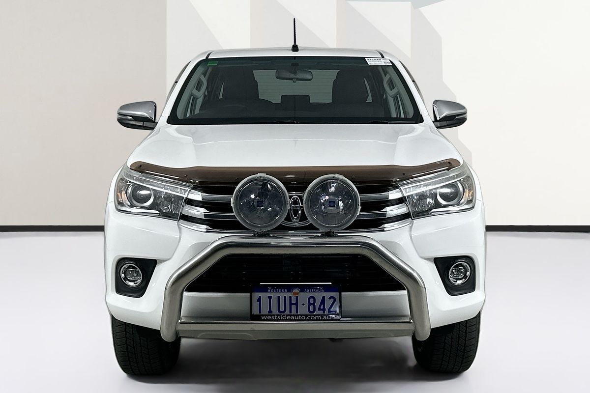 2017 Toyota HILUX SR5 (4x4) GUN126R 4X4