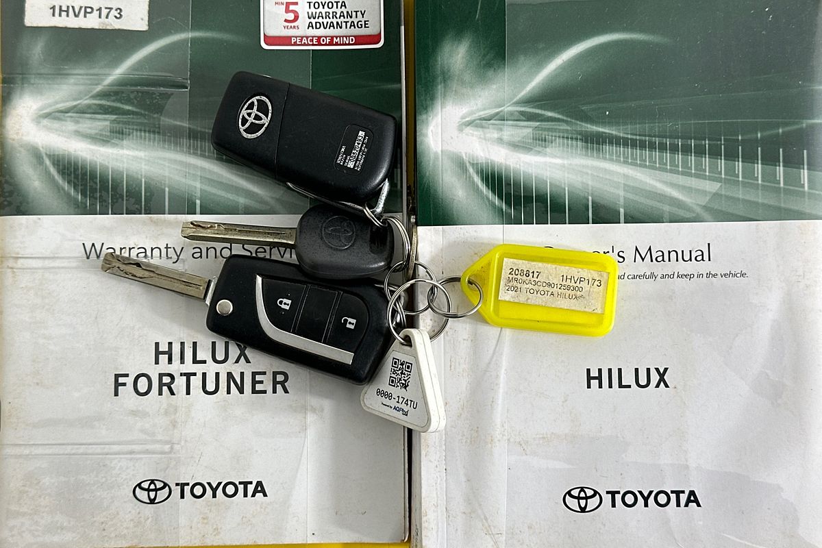 2021 Toyota HILUX SR (4x4) GUN126R FACELIFT 4X4