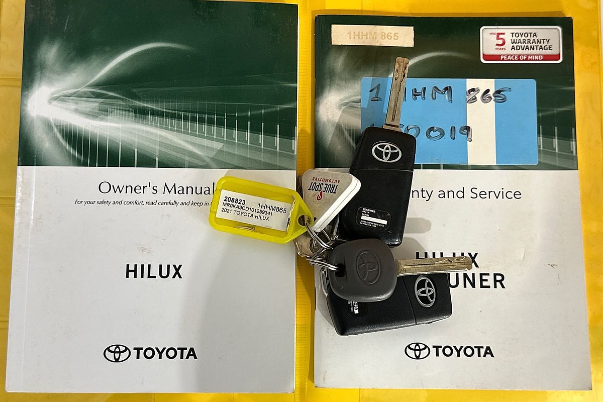 2021 Toyota HILUX SR (4x4) GUN126R FACELIFT 4X4