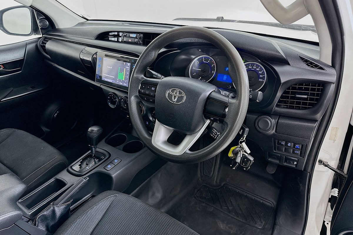 2019 Toyota HILUX SR (4x4) GUN126R MY19 4X4