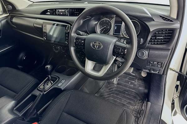 2022 Toyota HILUX SR (4x4) GUN126R 4X4