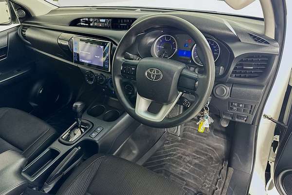 2017 Toyota HILUX SR (4x4) GUN126R MY17 4X4
