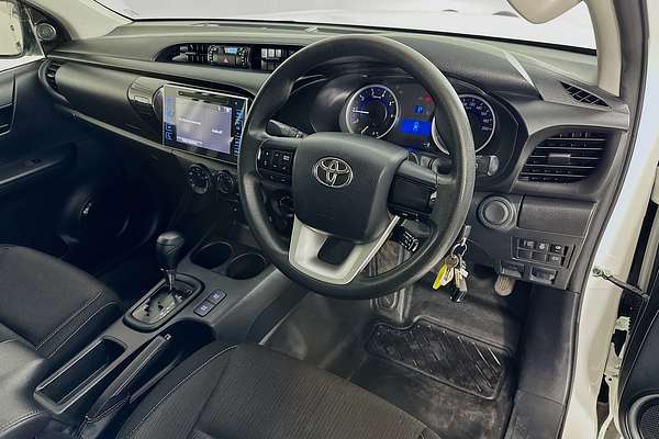 2018 Toyota Hilux SR GUN126R 4X4