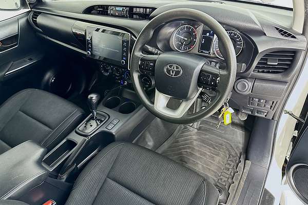2022 Toyota HILUX SR GUN126R 4X4