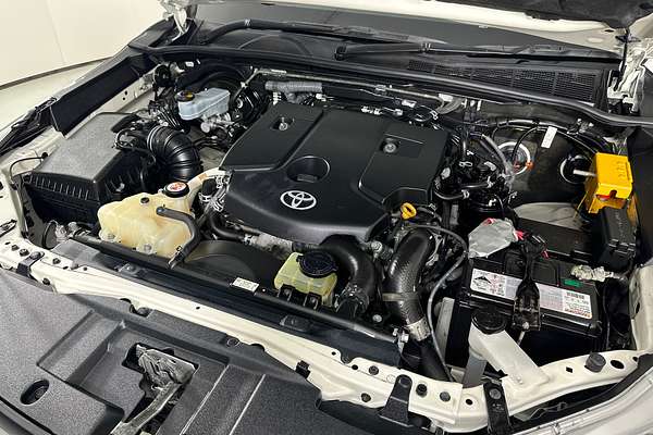 2021 Toyota HILUX SR (4x4) GUN126R 4X4