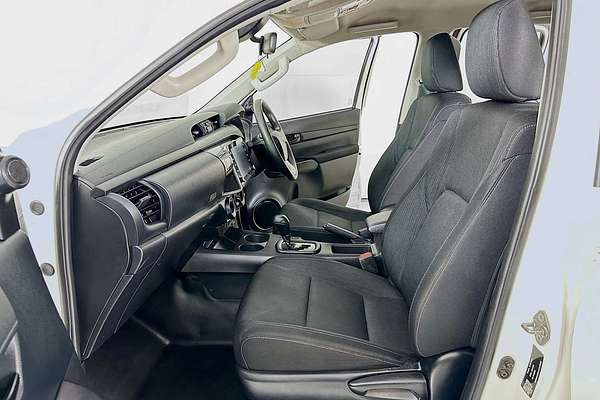 2022 Toyota HILUX SR GUN126R 4X4