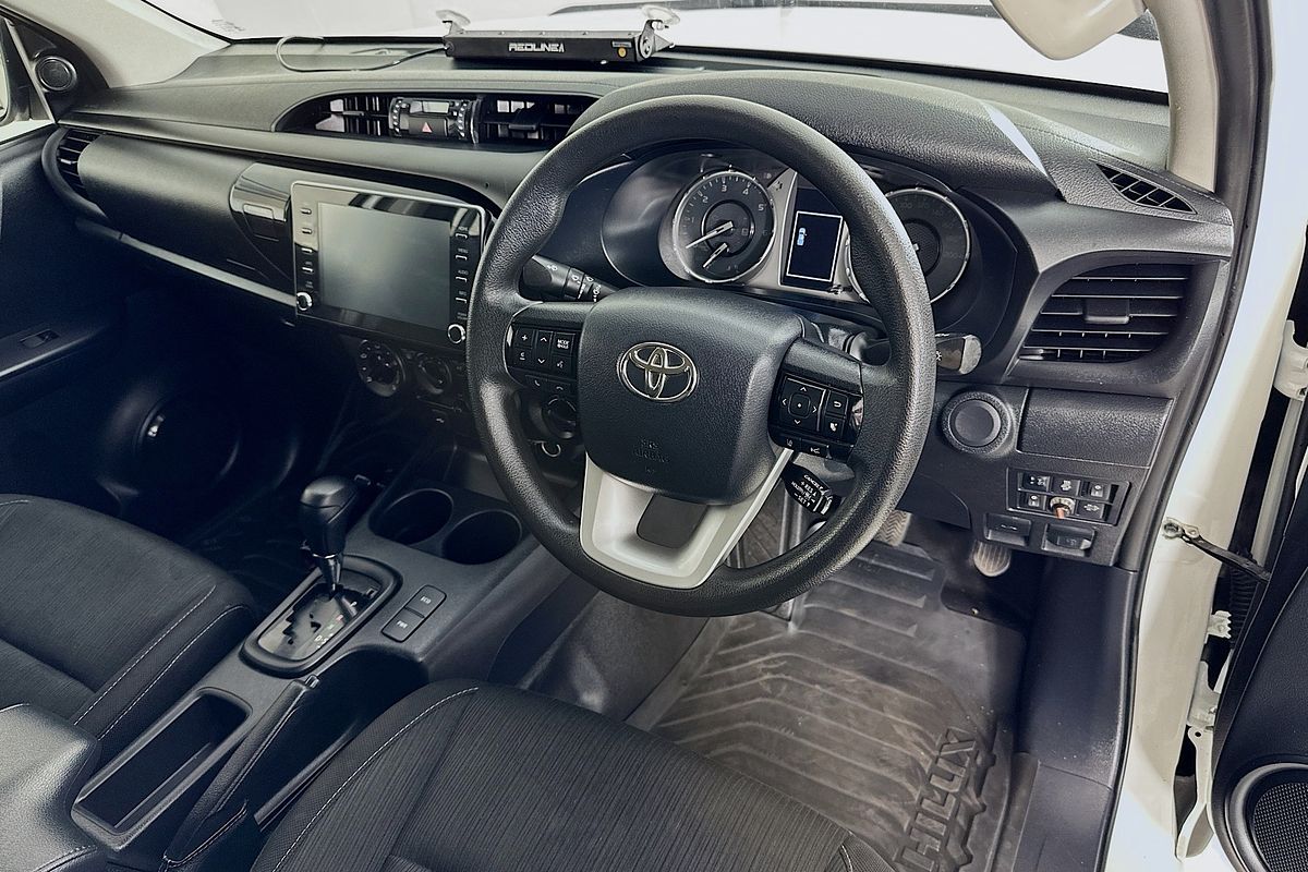 2024 Toyota HILUX SR (4x4) GUN126R FACELIFT 4X4