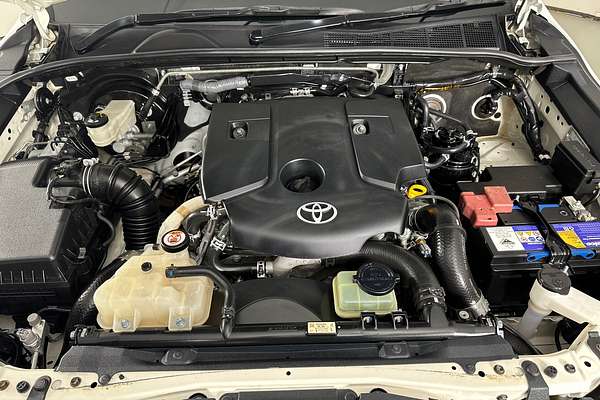 2021 Toyota HILUX SR (4x4) GUN126R 4X4