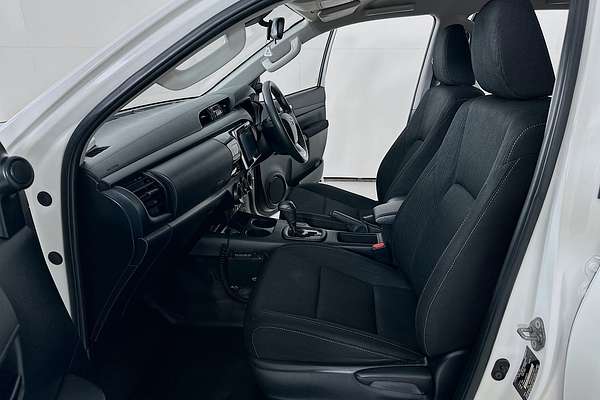 2020 Toyota HILUX SR (4x4) GUN126R MY19 UPGRADE 4X4