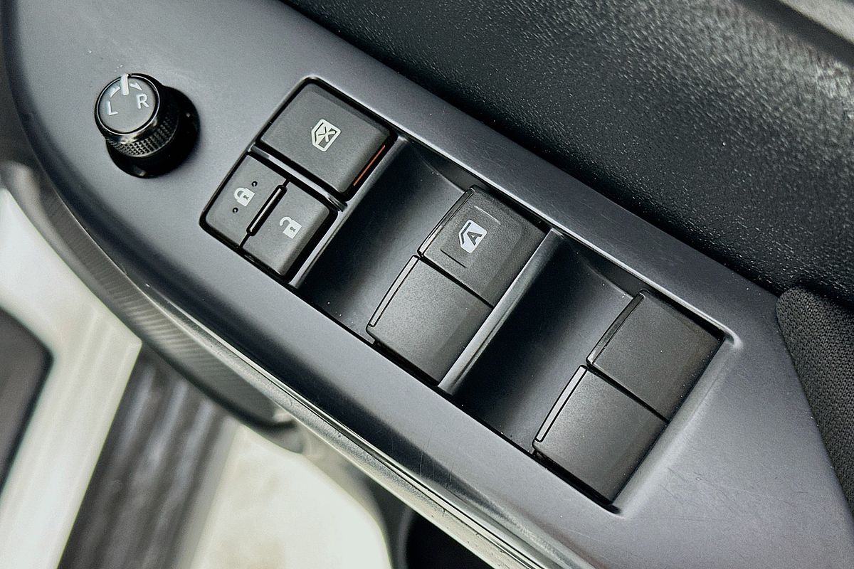 2023 Toyota Hilux SR GUN126R 4X4