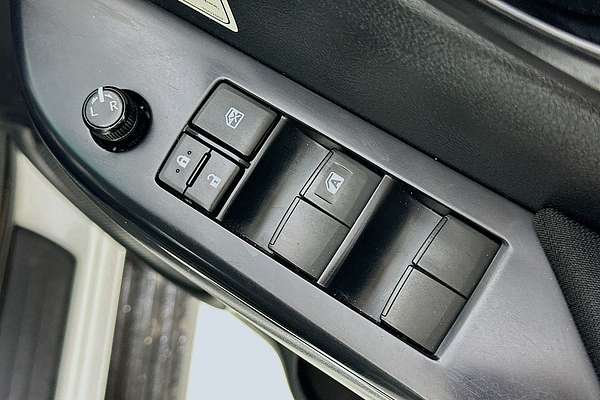 2022 Toyota HILUX SR (4x4) GUN126R 4X4
