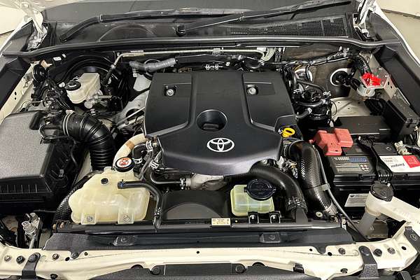 2021 Toyota HILUX SR (4x4) GUN126R FACELIFT 4X4