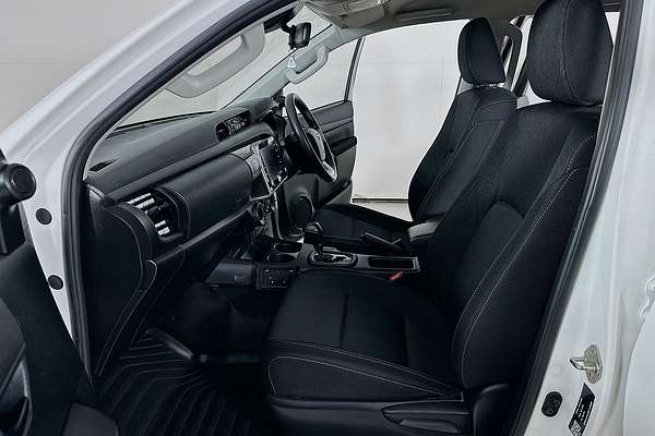 2022 Toyota HILUX SR (4x4) GUN126R 4X4