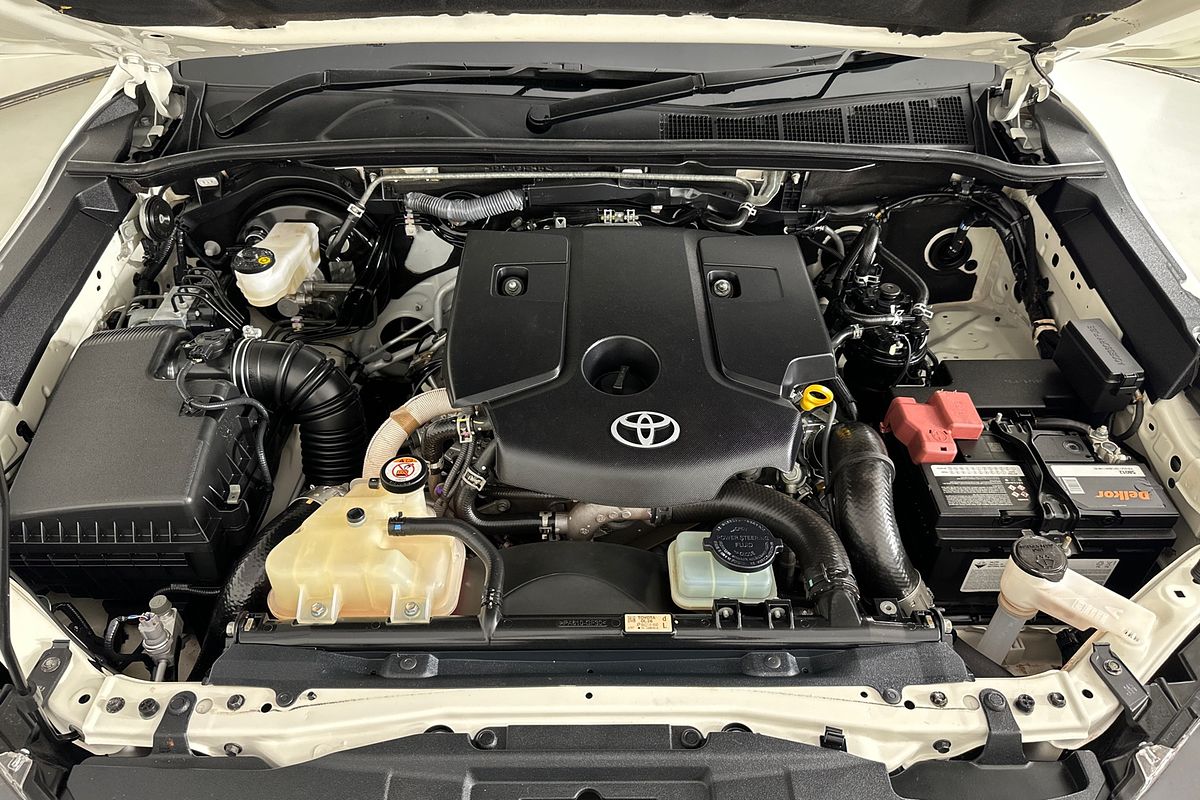 2023 Toyota HILUX SR (4x4) GUN126R 4X4