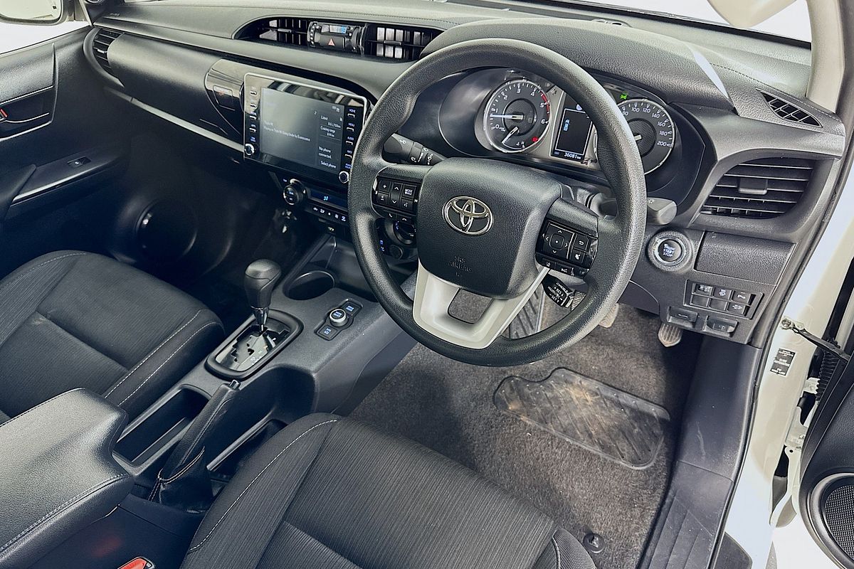 2024 Toyota Hilux SR 48V GUN126R 4X4
