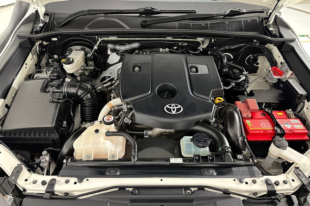 2021 Toyota HILUX SR (4x4) GUN126R FACELIFT 4X4