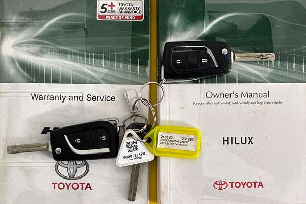 2019 Toyota HILUX SR (4x4) GUN126R MY19 4X4