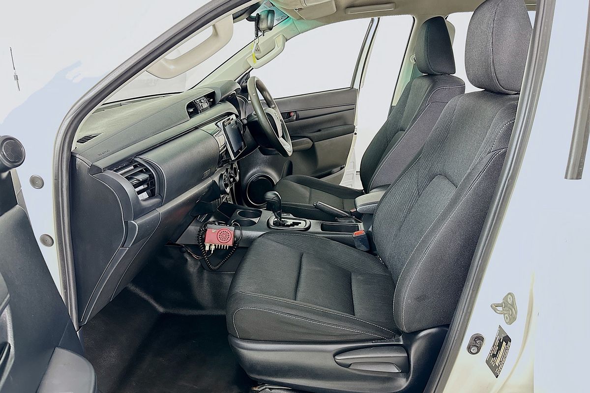 2020 Toyota HILUX SR (4x4) GUN126R MY19 UPGRADE 4X4