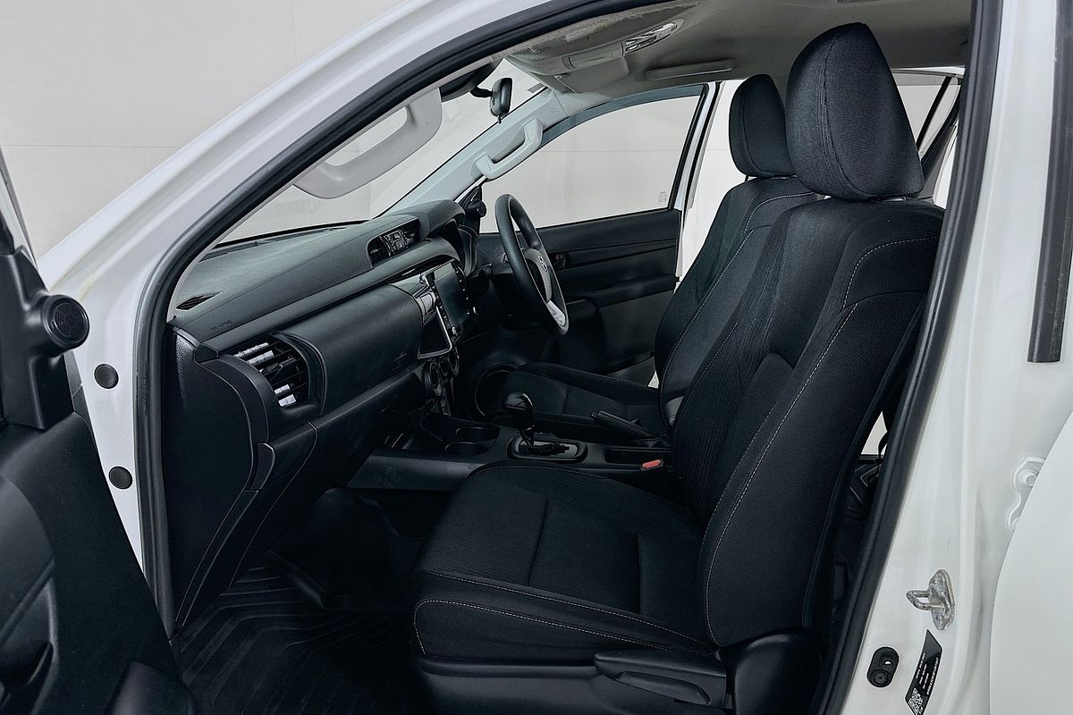 2021 Toyota HILUX SR GUN126R 4X4
