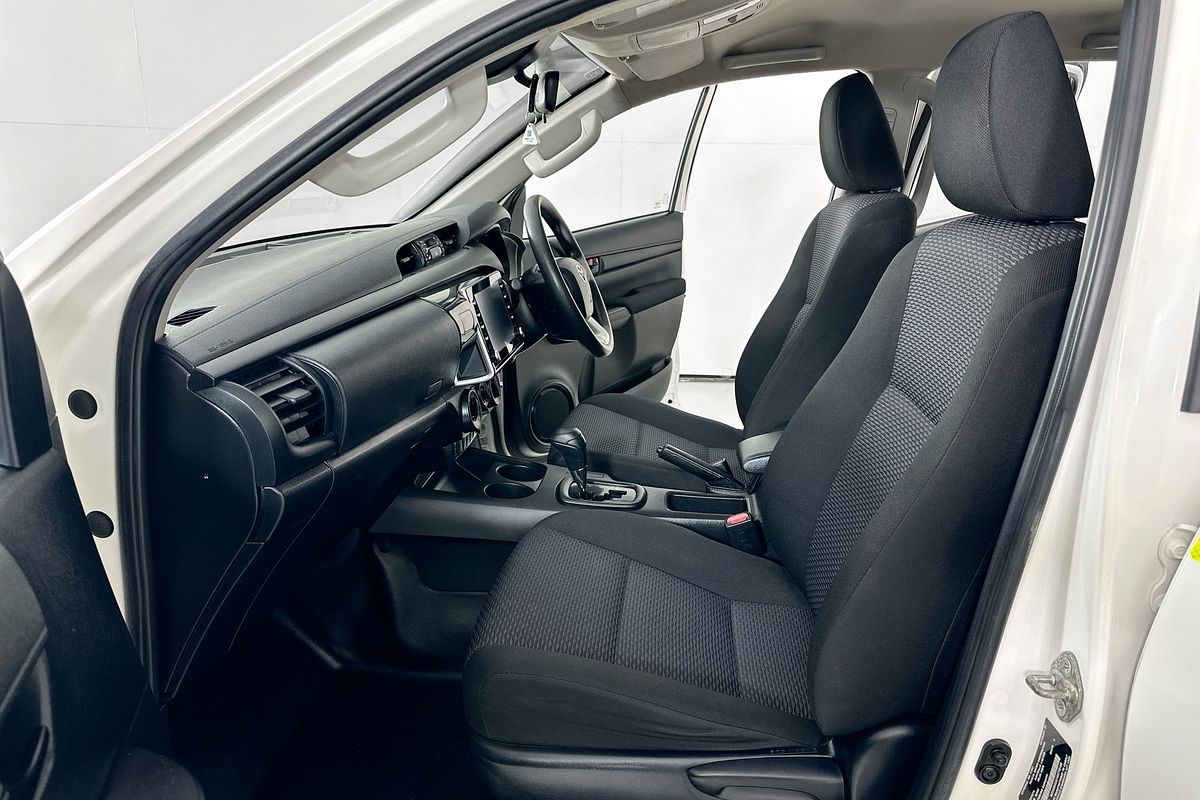 2021 Toyota HILUX WORKMATE (4x4) GUN125R FACELIFT 4X4