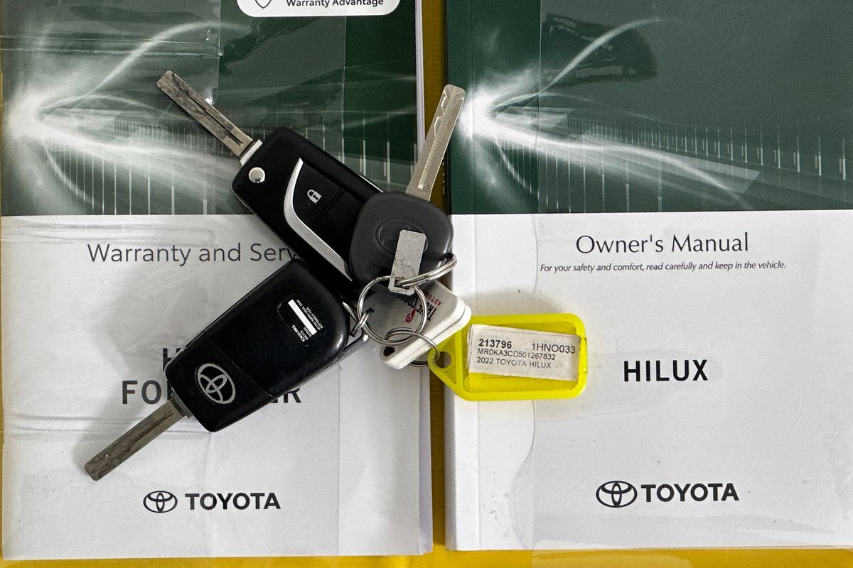 2022 Toyota HILUX SR (4x4) GUN126R 4X4