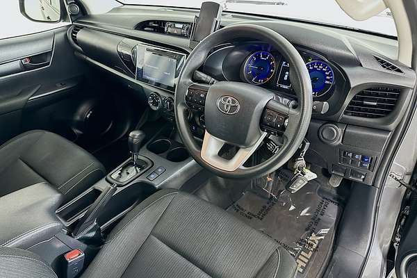2019 Toyota HILUX SR (4x4) GUN126R MY19 UPGRADE 4X4