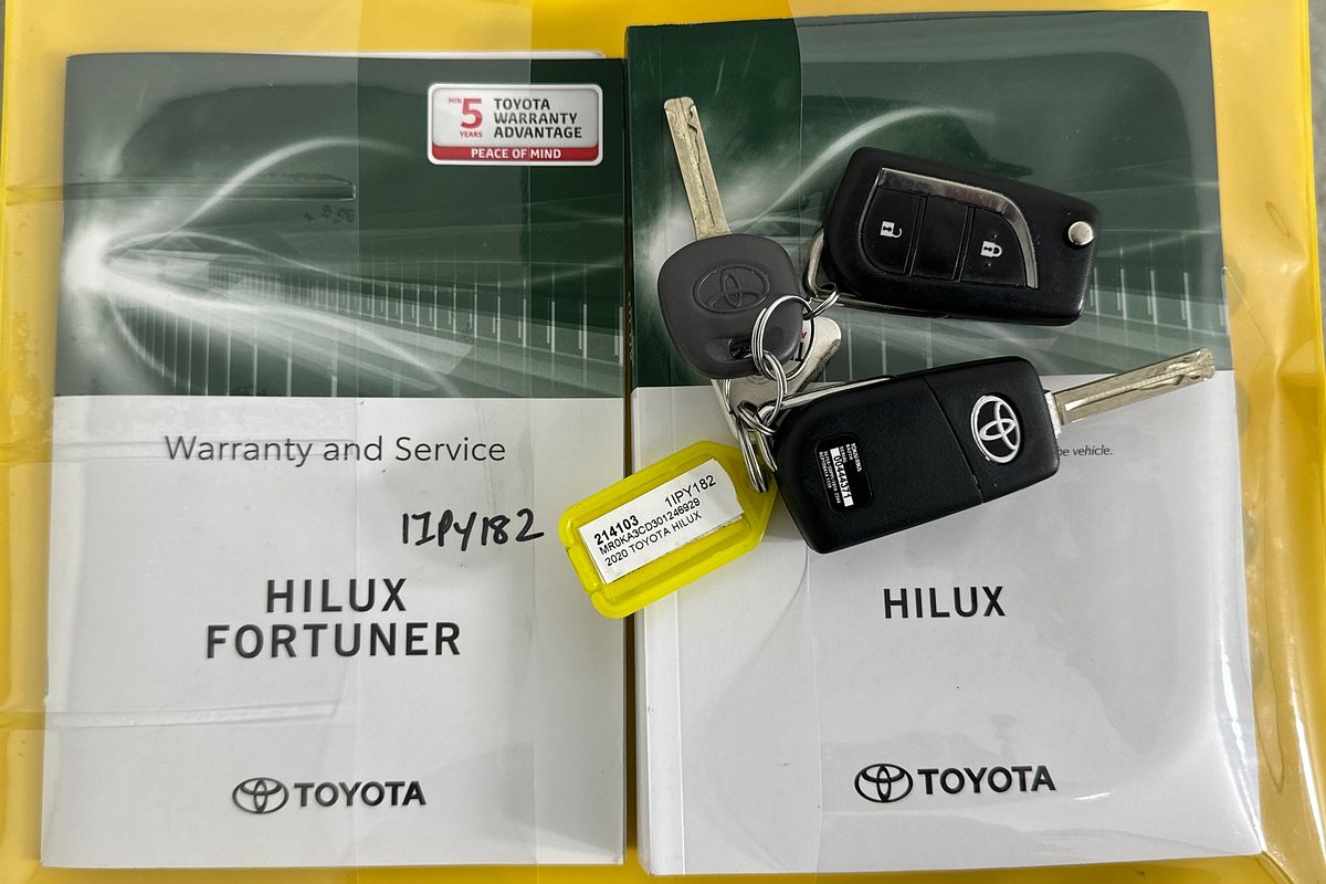 2020 Toyota HILUX SR (4x4) GUN126R FACELIFT 4X4